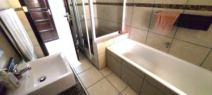 4 Bedroom Property for Sale in Vincent Eastern Cape